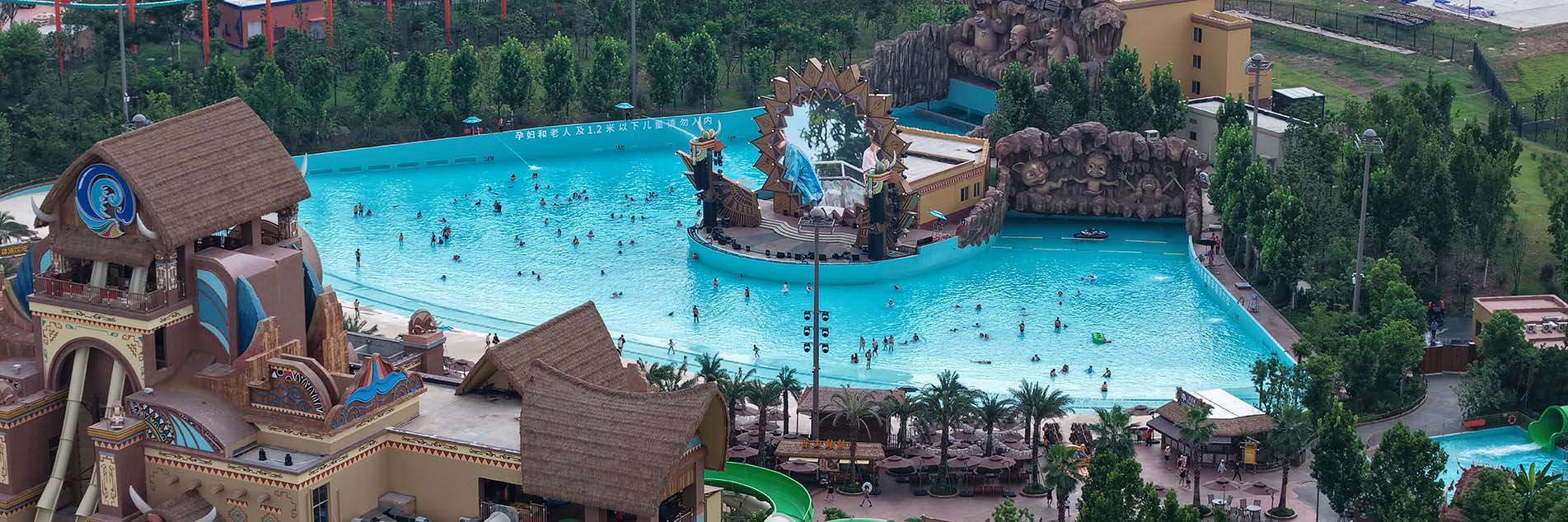 Piscines à vagues et rivières artificielles