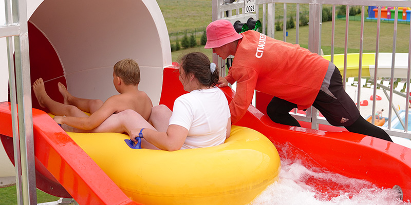 Toboggan aquatique en forme de bol pour parcs aquatiques
