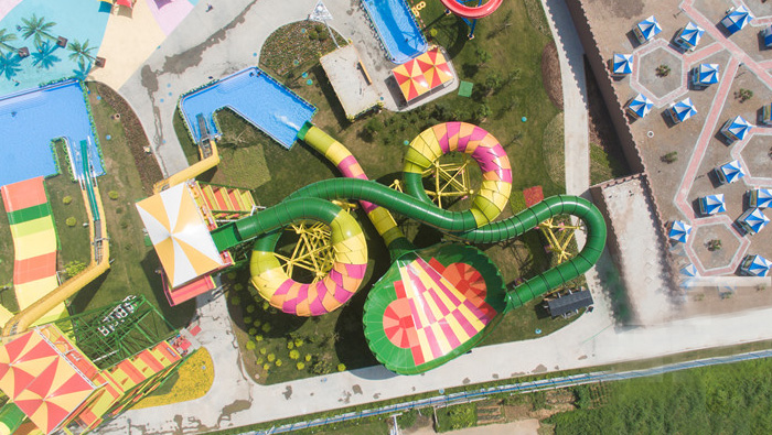Toboggan aquatique géant Magicfish pour parc aquatique