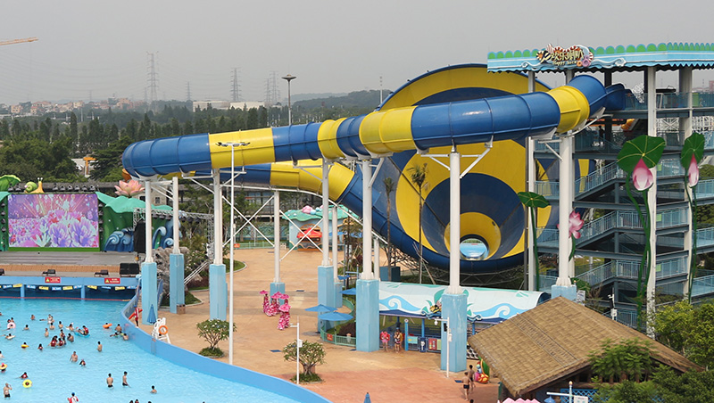 Toboggan Tornade pour grands parcs aquatiques