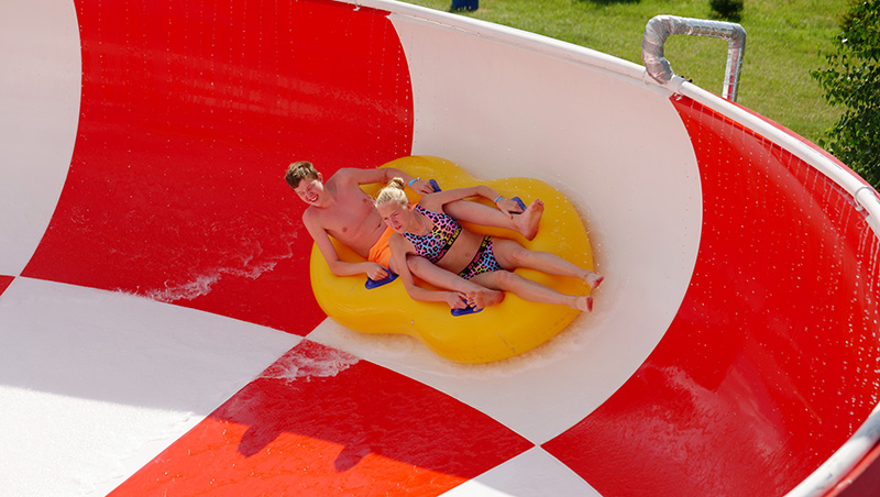 Toboggan aquatique en forme de bol pour parcs aquatiques