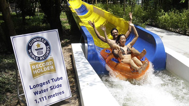 Toboggan aquatique à grande vitesse pour parcs aquatiques