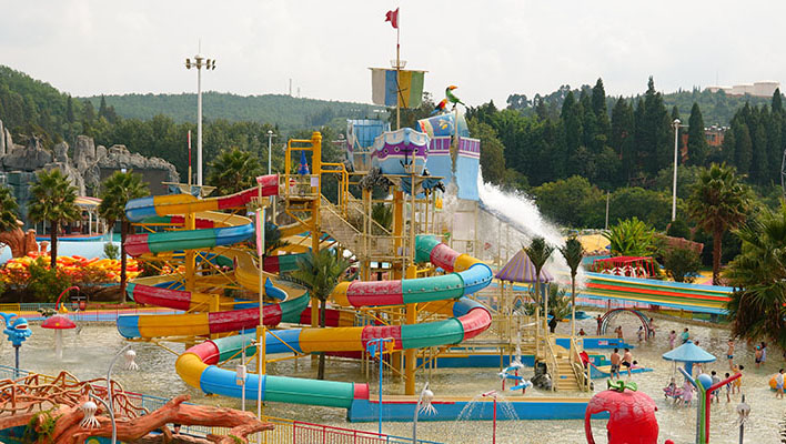 Tour de jeux d'eau complexe pour parc aquatique
